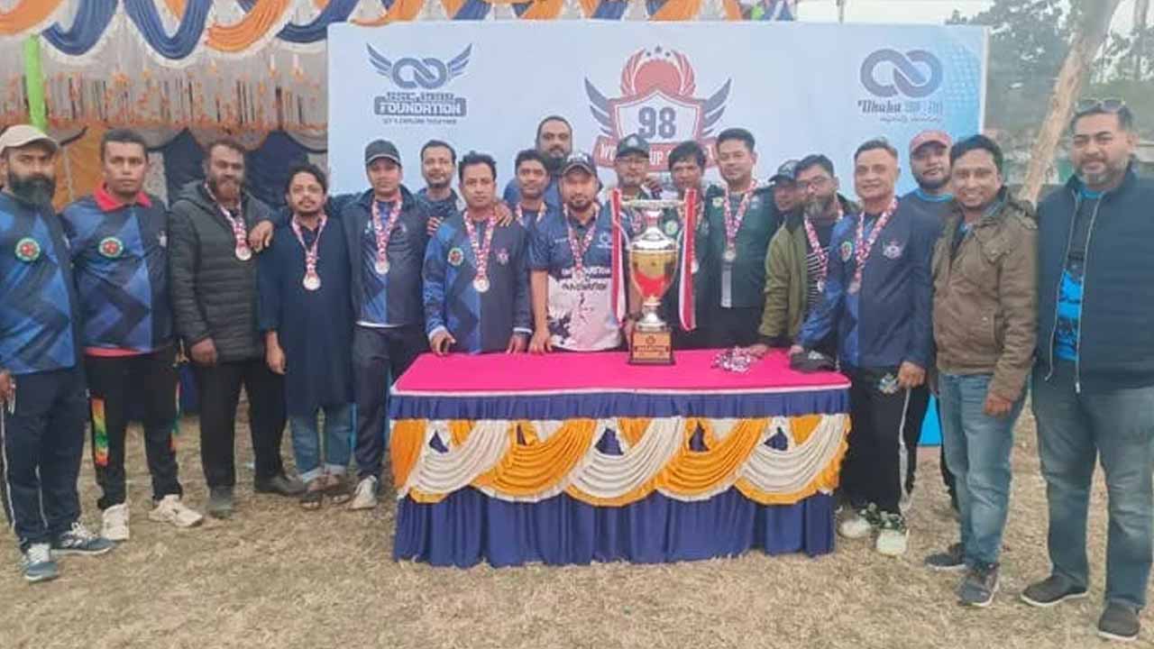 দিনাজপুরে এসএসসি ৯৮ স্কুল ক্রিকেটের বাছাইপর্ব অনুষ্ঠিত