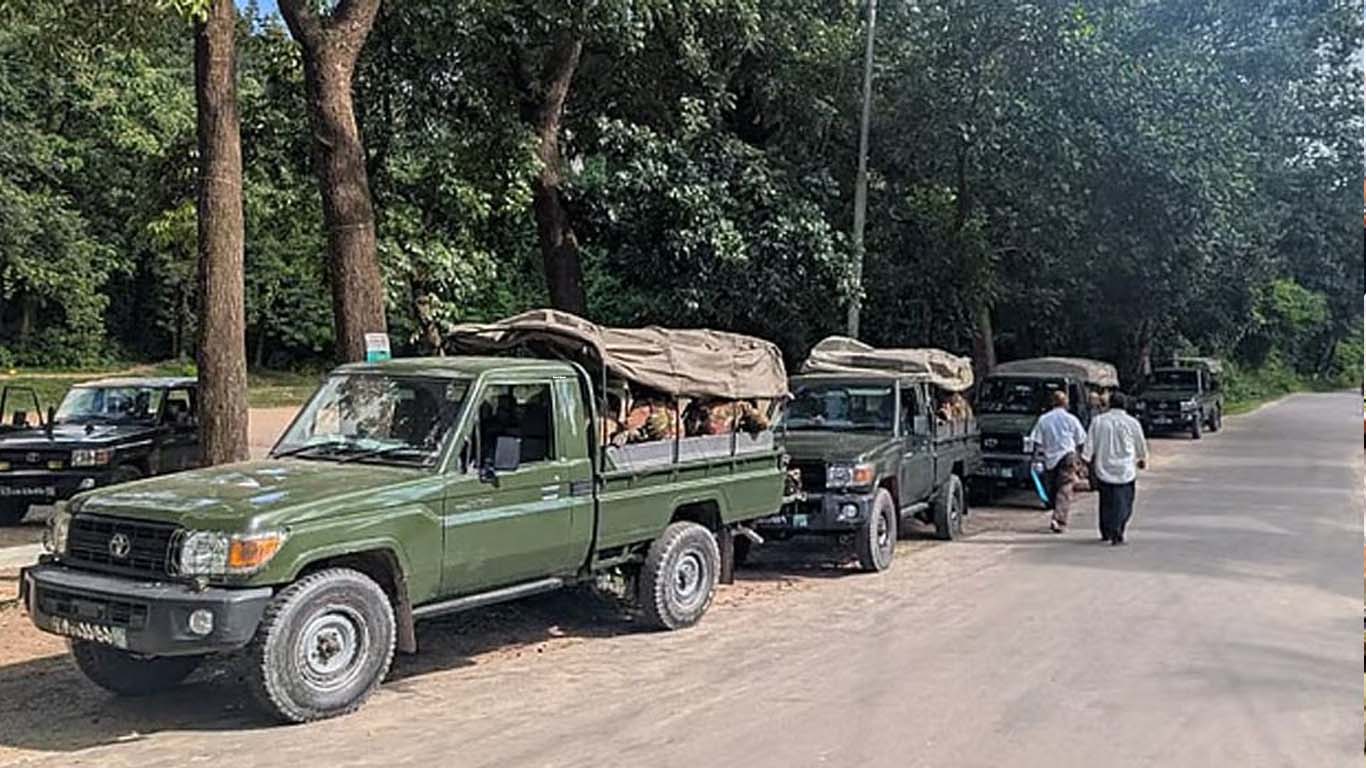 চবিতে শিক্ষার্থীদের সংঘর্ষ, সব পরীক্ষা স্থগিত ঘোষণা