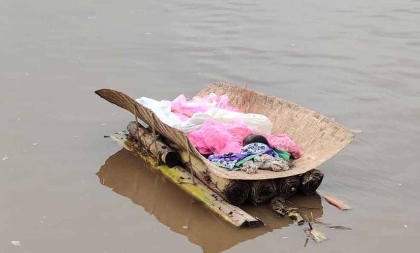 ভারত থেকে কুড়িগ্রামের নদীতে ভেসে এলো সাপে কাটা মরদেহ, সঙ্গে চিরকুট