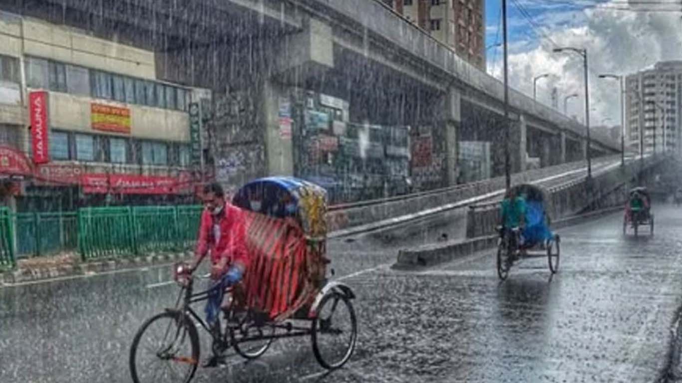 ঢাকায় বৃষ্টিপাত, তাপমাত্রা কমছে