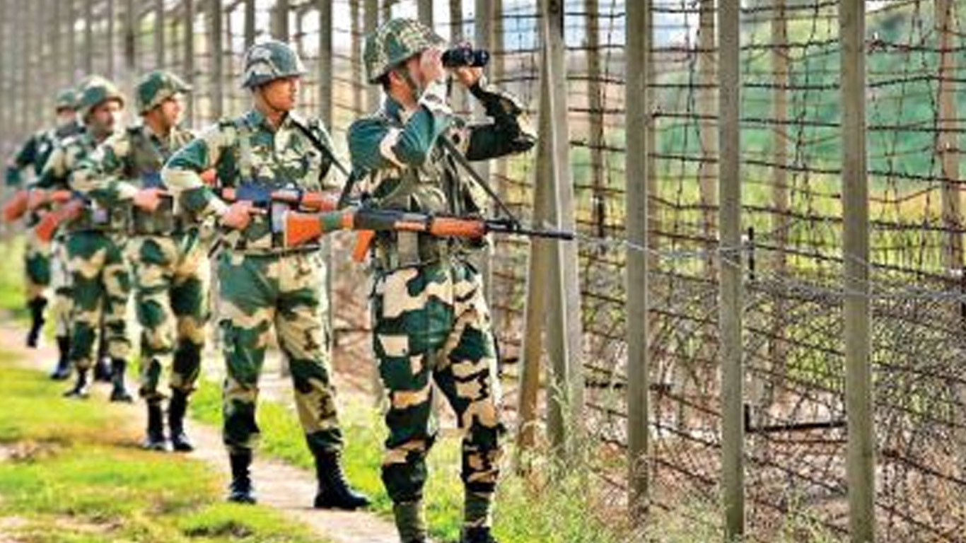 শেখ হাসিনা ঘনিষ্ঠ এএসপি ভারতে আটক, বিএসএফের হাতে