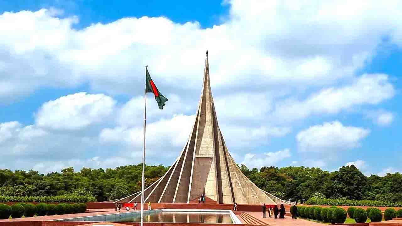 বিজয় দিবস উদযাপনে প্রস্তুত জাতীয় স্মৃতিসৌধ