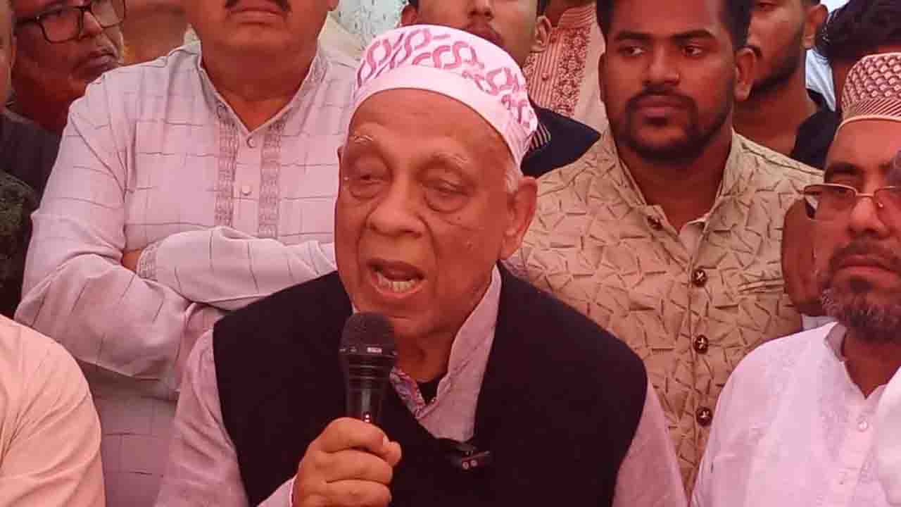 ‘খালেদা জিয়ার অসুস্থতার জন্য বিগত আ.লীগ সরকার সম্পূর্ণ দায়ী