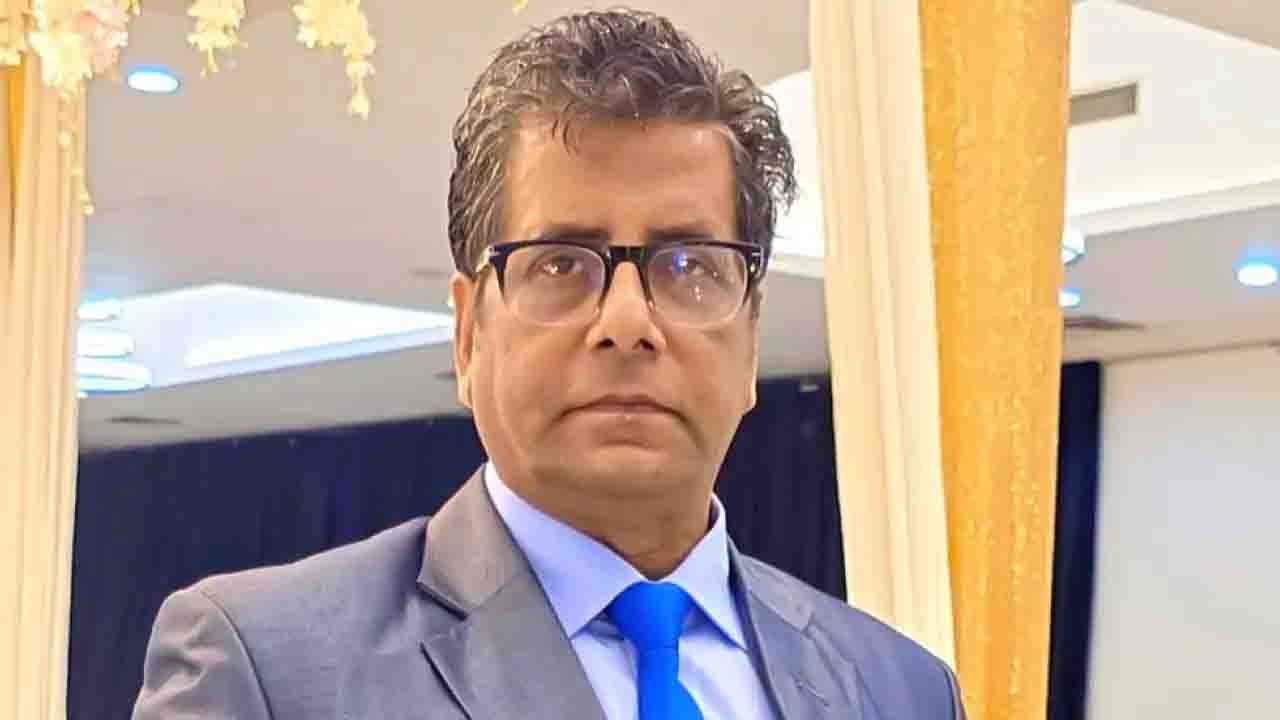 এজলাসে বিচারককে যা বললেন আনিস আলমগীর