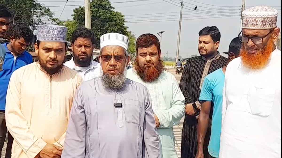 নীলফামারী-২ আসনের এমপির প্রতিনিধি দলের রাস্তা সংস্কার কাজ পরিদর্শন