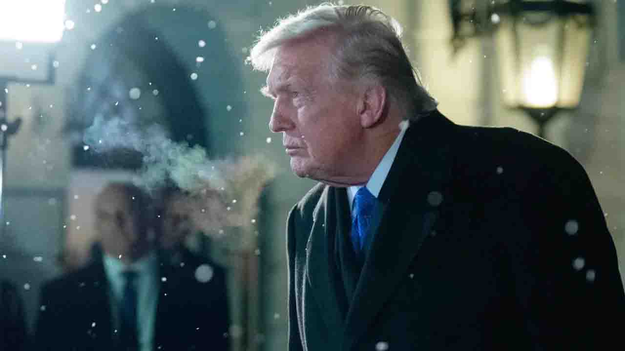‘চুক্তি না হলে কঠিন পথ বেছে নেবে যুক্তরাষ্ট্র’—ইরানকে ট্রাম্পের চরম হুঁশিয়ারি