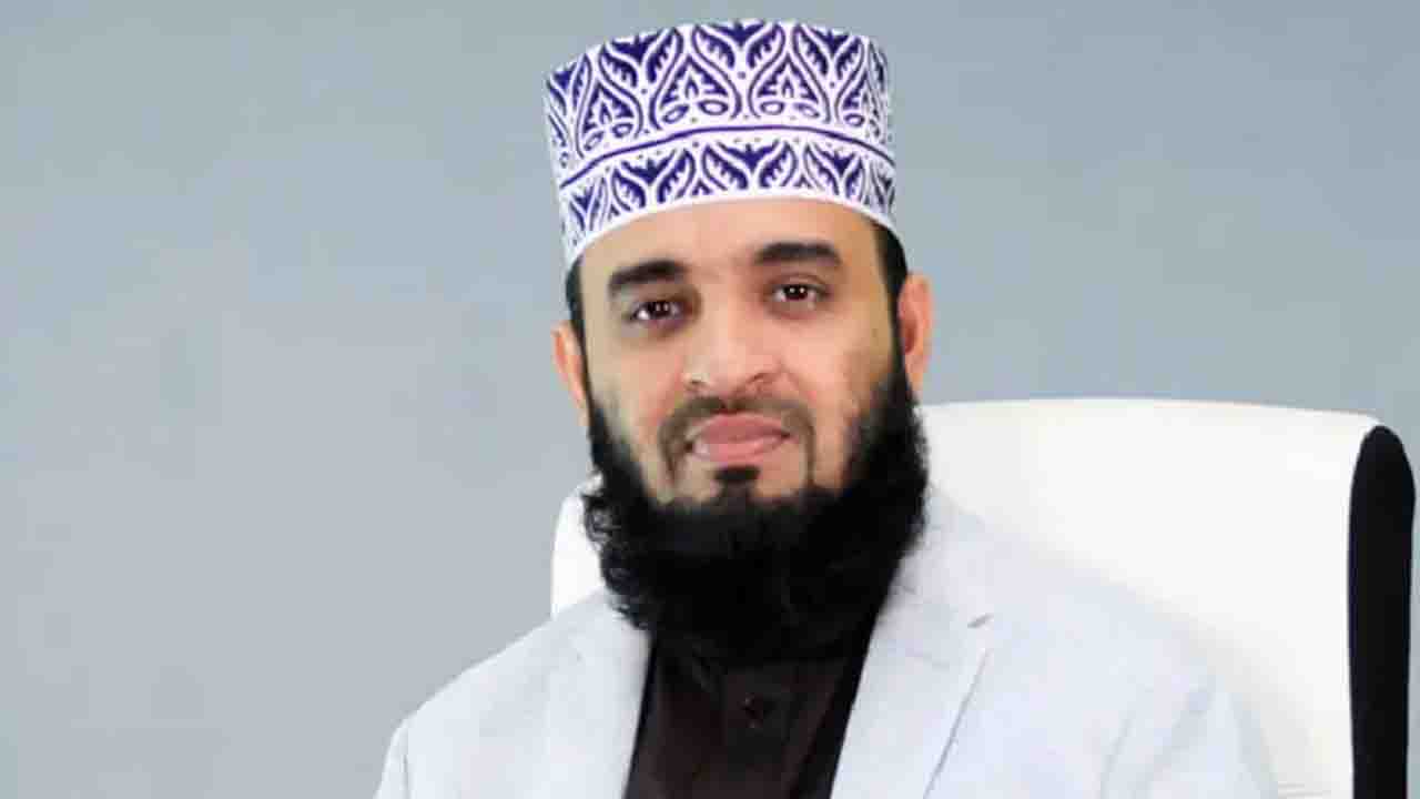 ভোটের আগের রাতে কোরআনের আয়াত শেয়ার করে আজহারির বার্তা