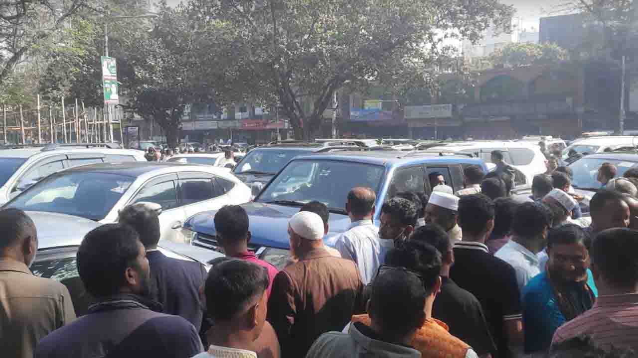 শপথ নিতে সংসদ ভবনে আসছেন নবনির্বাচিত এমপিরা