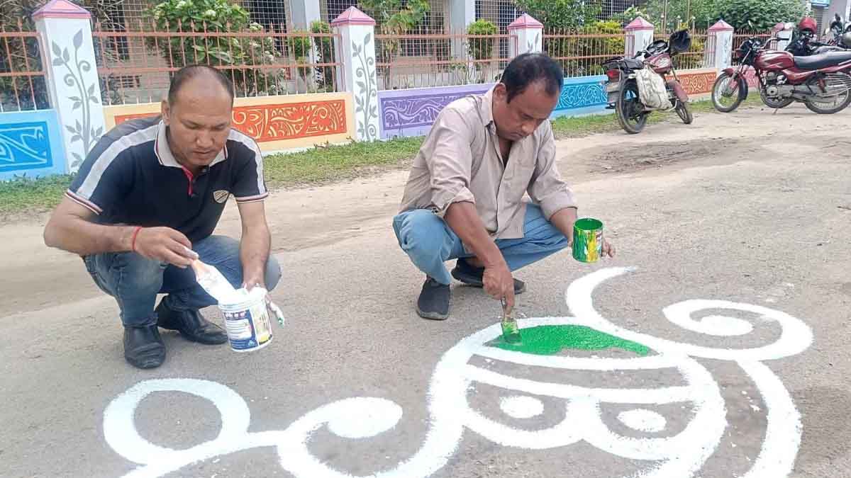 বীরগঞ্জে নববর্ষ বরণে বর্ণিল আল্পনা ও ব্যাপক প্রস্তুতি