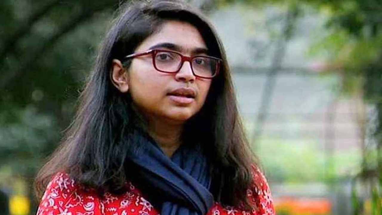 কত টাকার মালিক তাসনিম জারা?