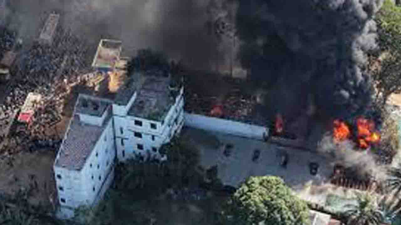 গাজীপুরে কারখানায় ভয়াবহ আগুন, নিয়ন্ত্রণে ৯ ইউনিট