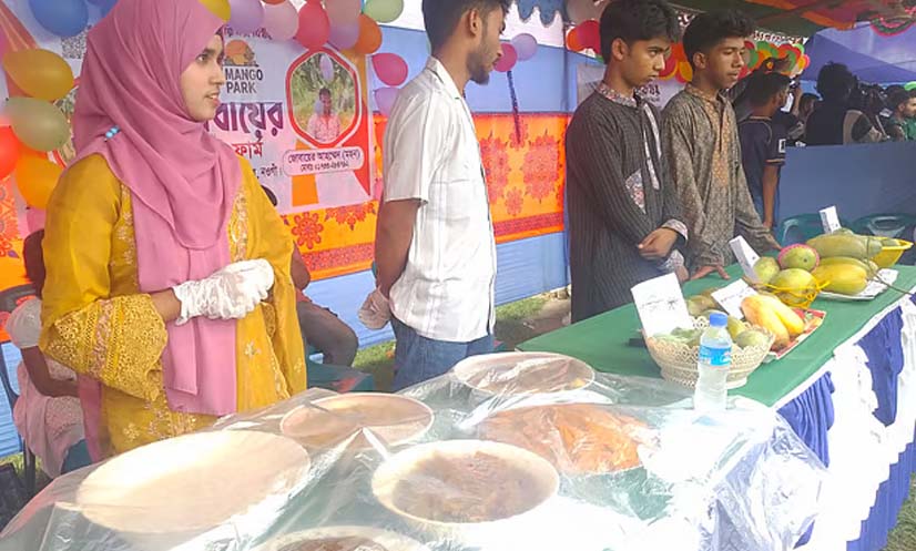 আমের বাণিজ্যিক রাজধানী সাপাহার স্লোগানে নওগাঁয় শুরু হলো ম্যাঙ্গো ফেস্টিভ্যাল