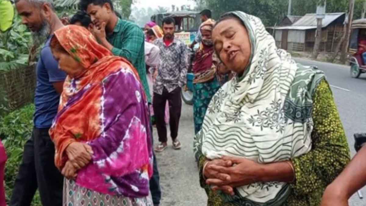 নীলফামারীতে ঘাতক ট্রাক কেড়ে নিল দুই ভাইয়ের প্রাণ