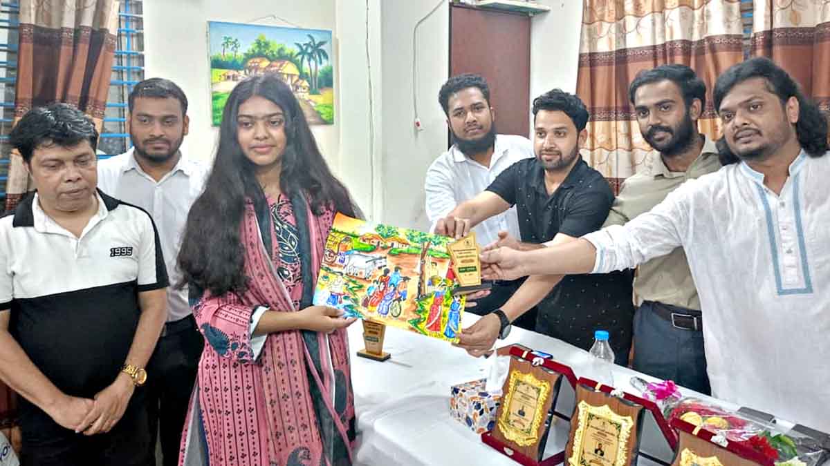 রঙ পেন্সিল আর্ট একাডেমির চিত্রাংকন প্রতিযোগিতা ও পুরস্কার বিতরণ