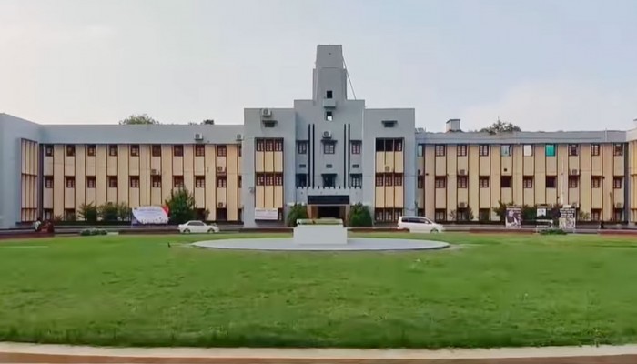 রাজশাহী বিশ্ববিদ্যালয়ে বহিরাগতদের অবস্থানে নিষেধাজ্ঞা