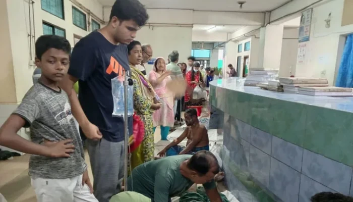 দিনাজপুরে গ্যাস সিলিন্ডার বিস্ফোরণে ৮ জন দগ্ধ, ১ জন আশঙ্কাজনক